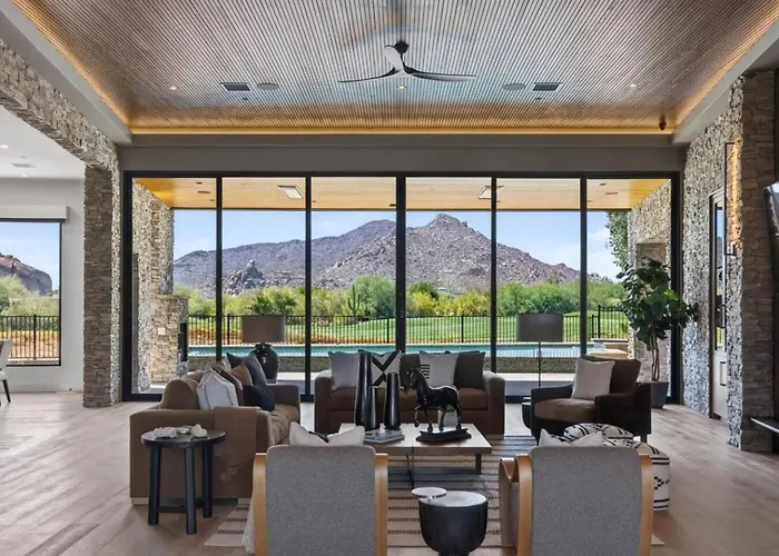 Residential Pool Villa Scottsdale